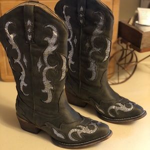 🖤 **NEW** Black and Silver Western Cowboy Boots!! 🖤